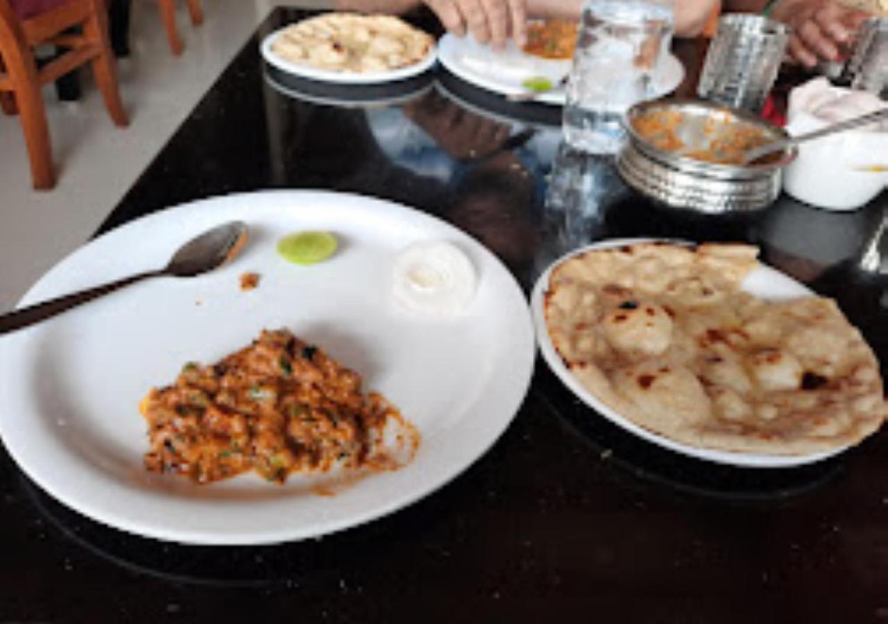 Hotel Rajwada Kapurhol Kapurwahal Экстерьер фото