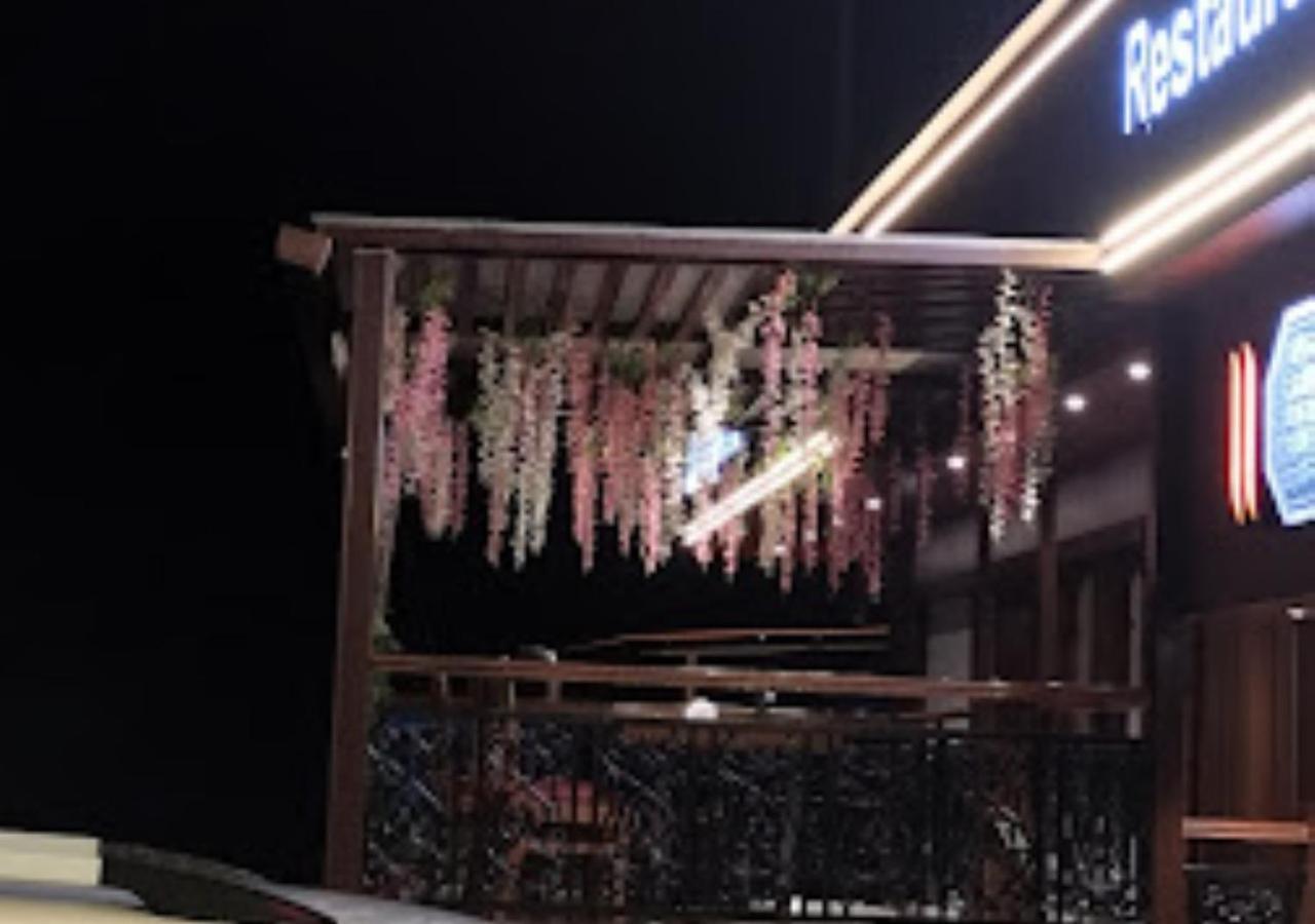 Hotel Rajwada Kapurhol Kapurwahal Экстерьер фото